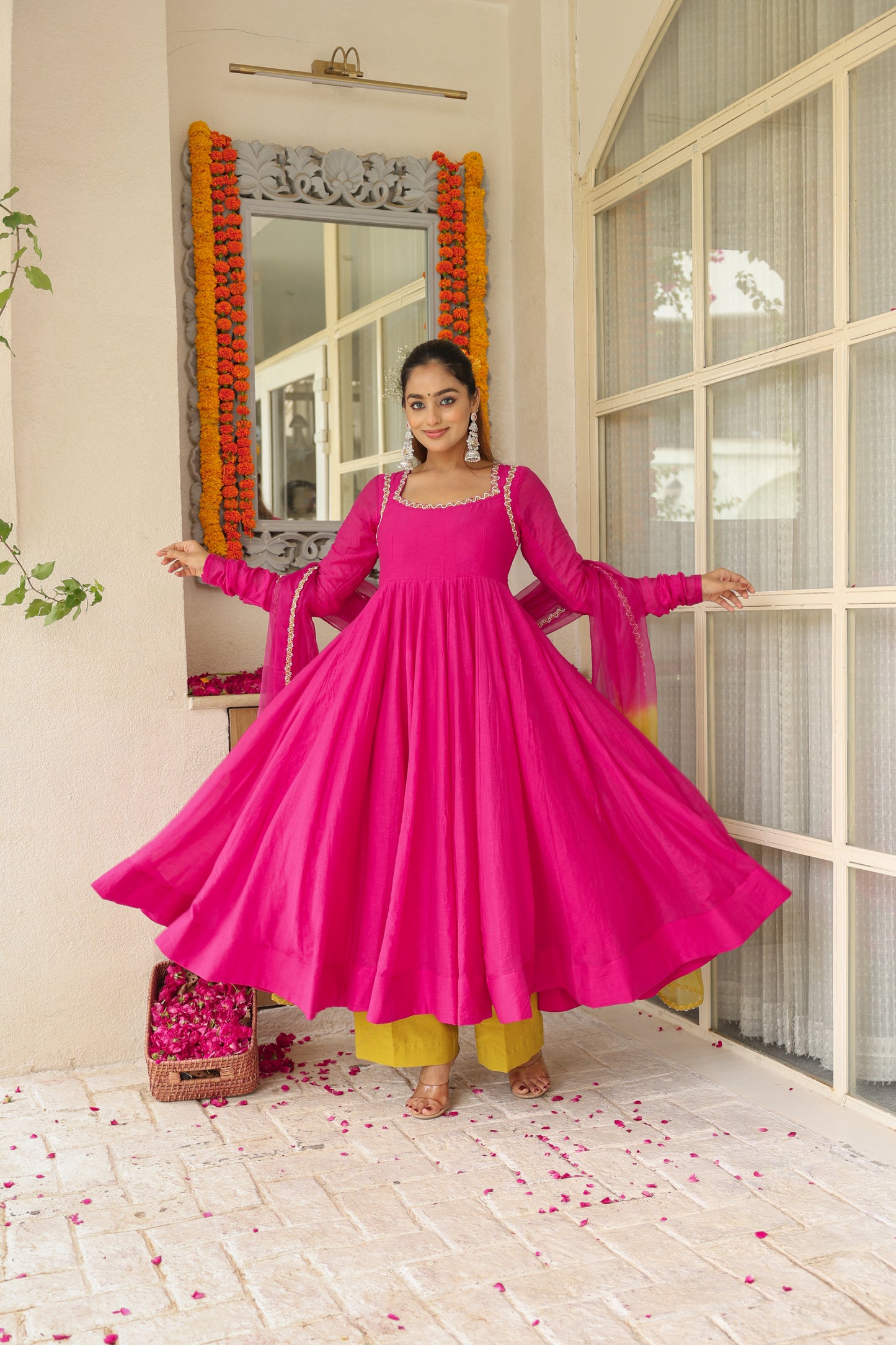 Gulaabi Noor Anarkali Set