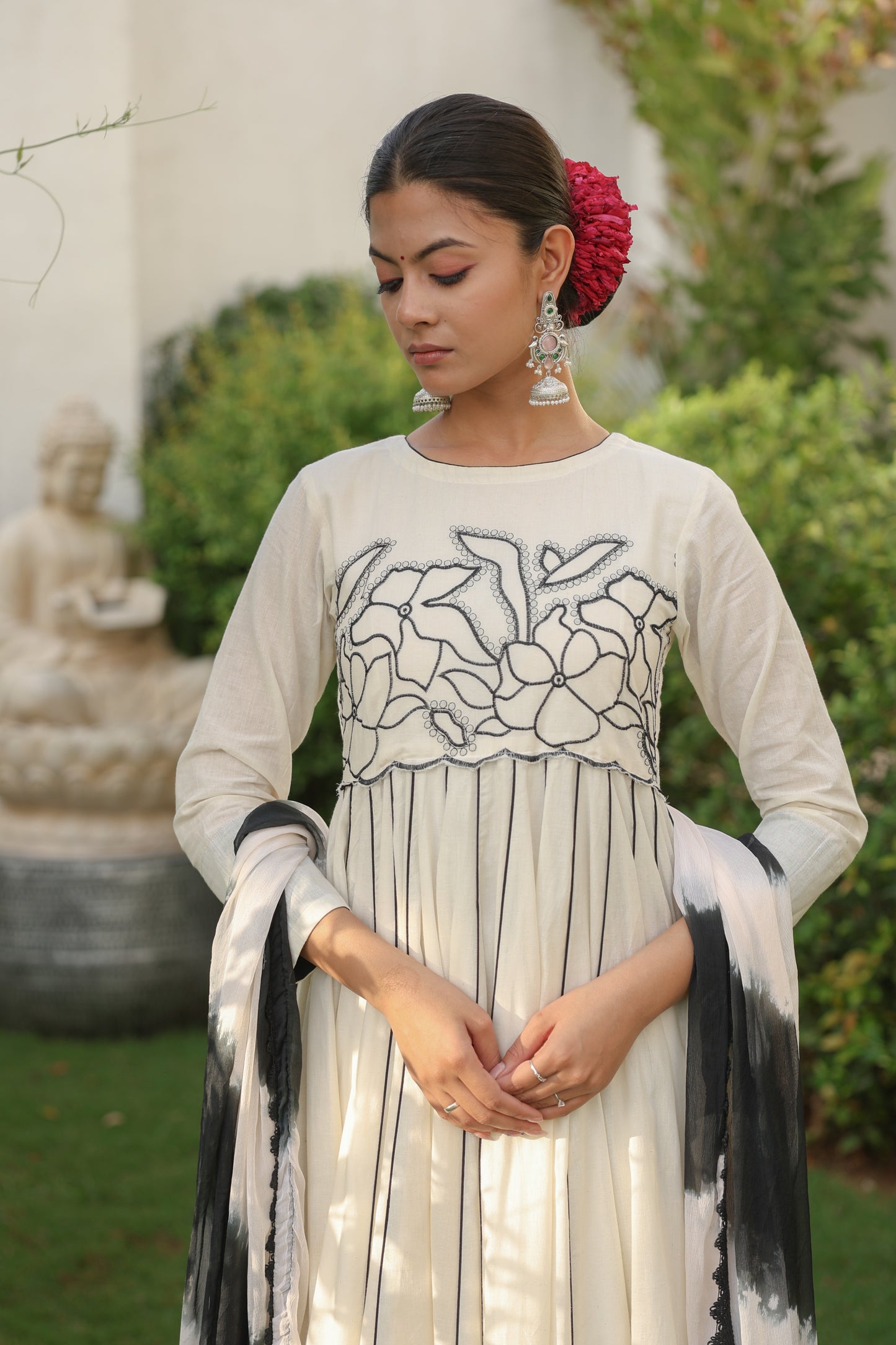 Noorani Siyahi Anarkali Set