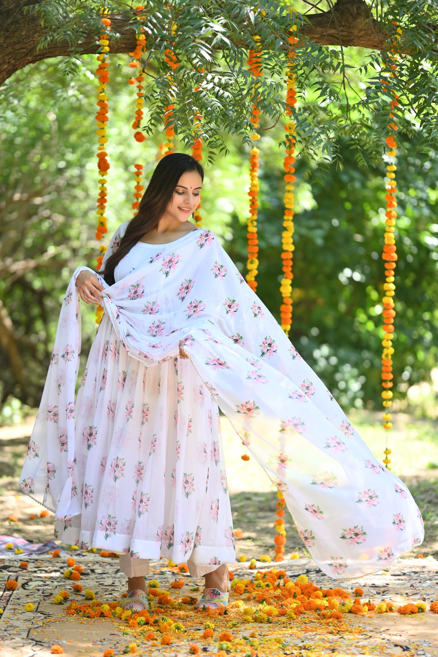 White Flower Bunch Anarkali